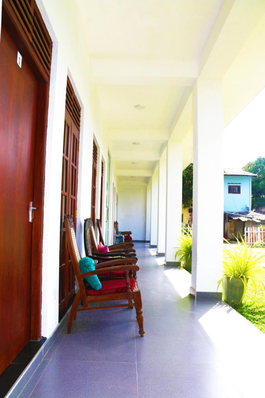 A&B Resort Negombo Kudapaduwa Eksteriør bilde