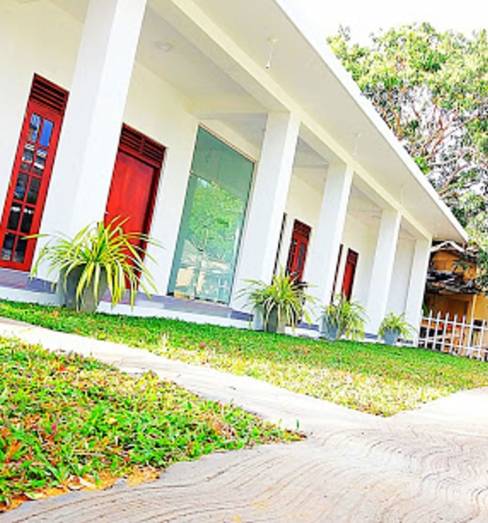 A&B Resort Negombo Kudapaduwa Eksteriør bilde